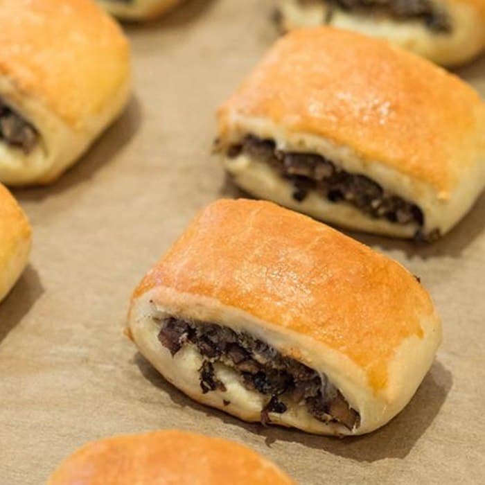 Paszteciki (Polish Beef Pasties)